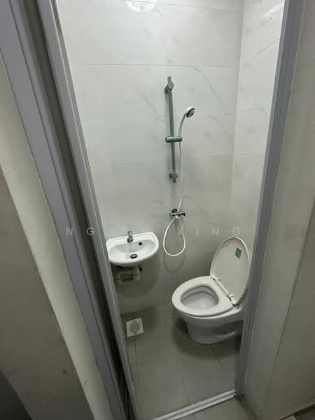 Oleander Towers, 911 Lorong 1 Toa Payoh, Room Rental, 200 sqft, Apartment For Rent, by Ng Fu Xing, 500211393 - Bathroom - PropertyGuru.com.sg