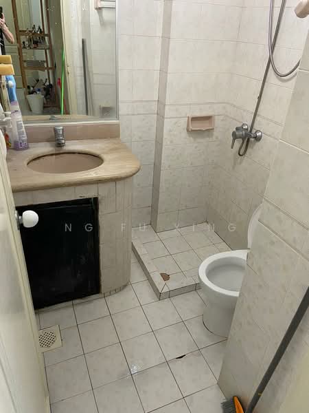 Emerald Park, 2 Indus Road, Room Rental, 300 sqft, Condominium For Rent, by Ng Fu Xing, 500211405 - Bathroom - PropertyGuru.com.sg