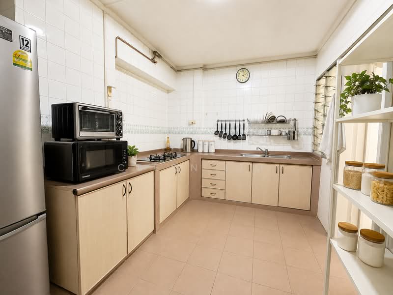 366 Woodlands Avenue 5, 366 Woodlands Avenue 5, 4 Bedrooms, 1,335 sqft, HDB Flat For Sale, by Cleon Lim, 500211407 - Kitchen - PropertyGuru.com.sg