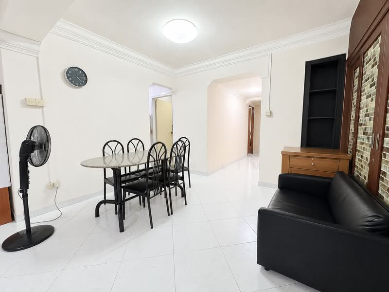 366 Woodlands Avenue 5, 366 Woodlands Avenue 5, 4 Bedrooms, 1,335 sqft, HDB Flat For Sale, by Cleon Lim, 500211407 - Living Room - PropertyGuru.com.sg