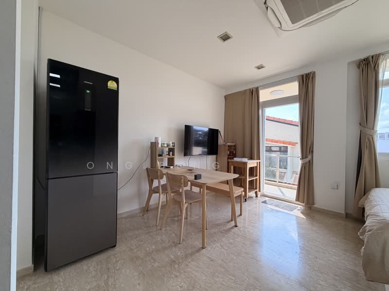 Glasgow Residences, 23 Glasgow Road, 1 Bedroom, 420 sqft, Condominium For Sale, by Ong Beng Yew, 500211424 - Living Room - PropertyGuru.com.sg