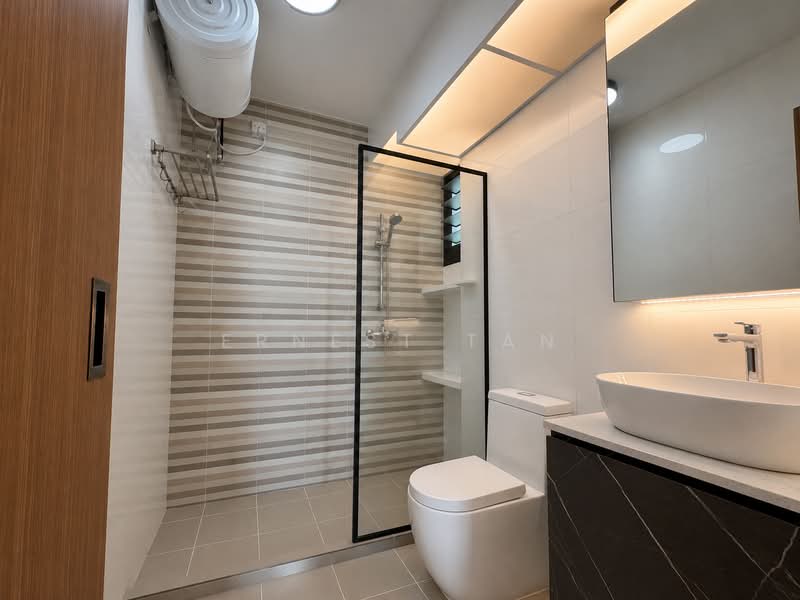 413C Northshore Drive, 413C Northshore Drive, 3 Bedrooms, 1,011 sqft, HDB Flat For Sale, by Ernest Tan, 500211426 - Bathroom - PropertyGuru.com.sg