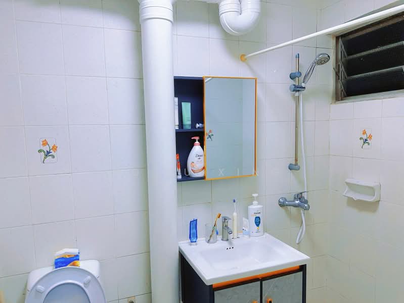 Neptune Court, 1 Marine Vista, Room Rental, 200 sqft, Apartment For Rent, by Ng Fu Xing, 500211428 - Bathroom - PropertyGuru.com.sg