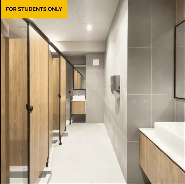 Student Hostel | Perfect For Students From JCU, SMU, LASALLE, NAFA, Kaplan & PSB, , Room Rental, 150 sqft, Walk-up Apartment For Rent, by Eddie Tork 戴先生, 500211430 - Bathroom - PropertyGuru.com.sg