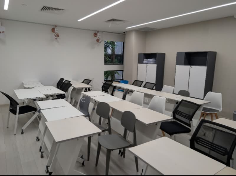 8 On Claymore, 8 Claymore Hill, 27,675 sqft, Other Retail For Rent, by Michael Bek, 500211431 - Classroom - CommercialGuru.com.sg