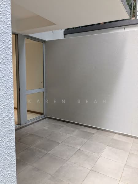 8 @ Mount Sophia, 8 Mount Sophia, 2 Bedrooms, 958 sqft, Condominium For Sale, by Karen Seah, 500211443 - Balcony - PropertyGuru.com.sg