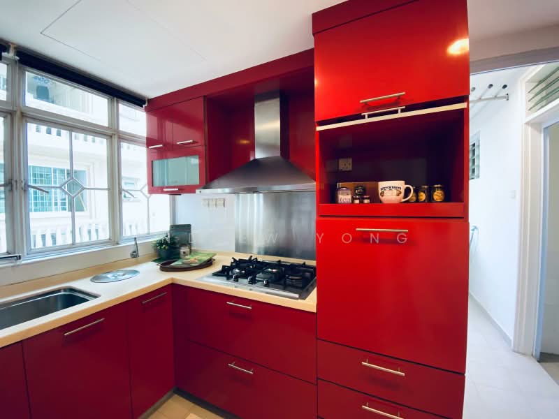 Symphony Heights, 33 Hume Avenue, 3 Bedrooms, 1,216 sqft, Condominium For Sale, by Andrew Yong, 500211444 - Kitchen - PropertyGuru.com.sg