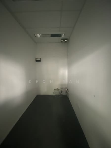 Mapex, 37 Jalan Pemimpin, 1,959 sqft, Light Industrial (B1) For Sale, by Deon Tan, 500211449 - Interior - CommercialGuru.com.sg
