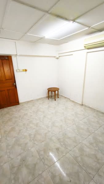 349 Jurong East Avenue 1, 349 Jurong East Avenue 1, 2 Bedrooms, 936 sqft, HDB Flat For Sale, by Jefferson Goh, 500211450 - PropertyGuru.com.sg