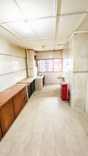 349 Jurong East Avenue 1, 349 Jurong East Avenue 1, 2 Bedrooms, 936 sqft, HDB Flat For Sale, by Jefferson Goh, 500211450 - PropertyGuru.com.sg