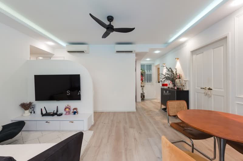 Twin Fountains, 11 Woodlands Avenue 6, 4 Bedrooms, 1,270 sqft, Executive Condominium For Sale, by Samuel Sim, 500211452 - Living Room - PropertyGuru.com.sg