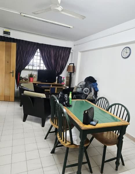 266 Yishun Street 22, 266 Yishun Street 22, 2 Bedrooms, 796 sqft, HDB Flat For Rent, by Ziana J, 500211463 - Living Room - PropertyGuru.com.sg
