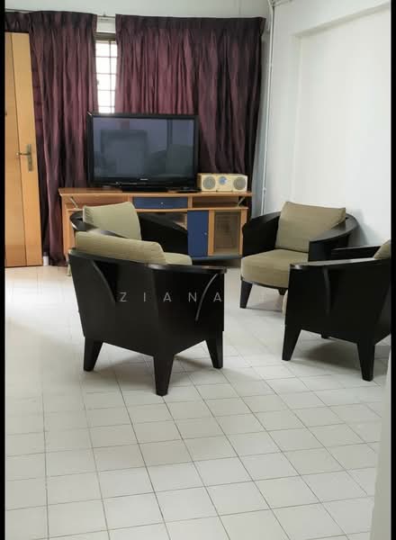 266 Yishun Street 22, 266 Yishun Street 22, 2 Bedrooms, 796 sqft, HDB Flat For Rent, by Ziana J, 500211463 - Living Room - PropertyGuru.com.sg