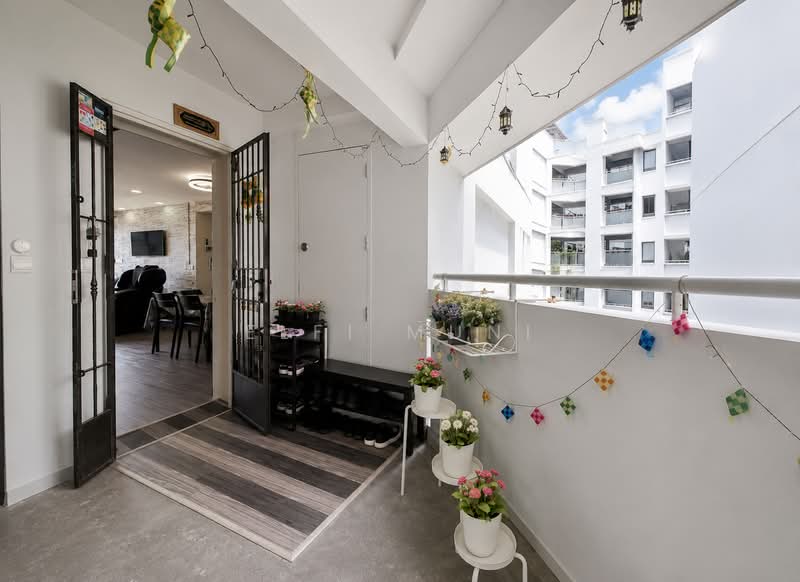 178C Rivervale Crescent, 178C Rivervale Crescent, 3 Bedrooms, 1,001 sqft, HDB Flat For Sale, by Elfi Muni, 500211471 - Balcony - PropertyGuru.com.sg