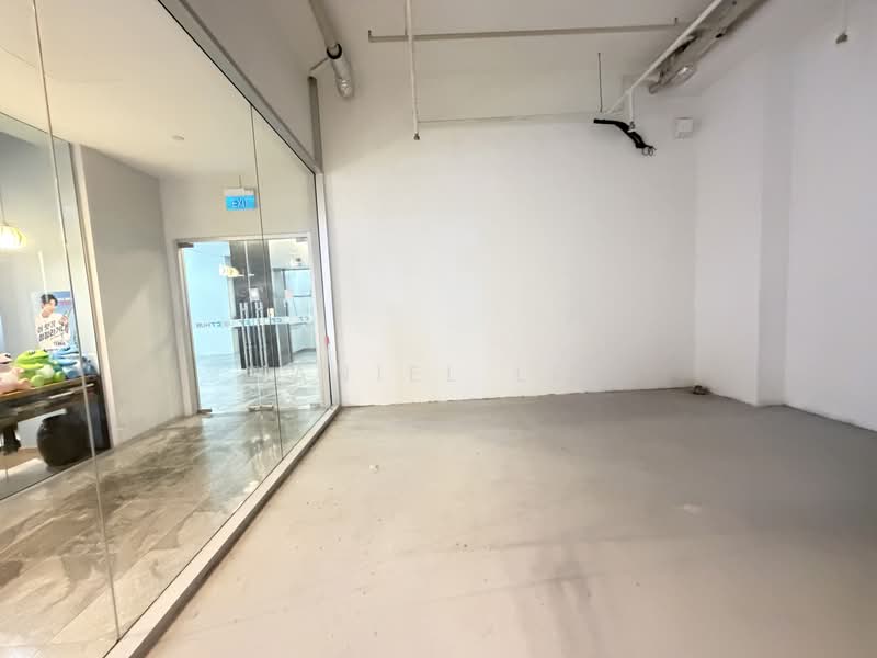 CT Hub, 2 Kallang Avenue, Balestier / Toa Payoh, 312 sqft, Mall Shop For Sale, by Daniel Lee, 500211474 - Interior - CommercialGuru.com.sg