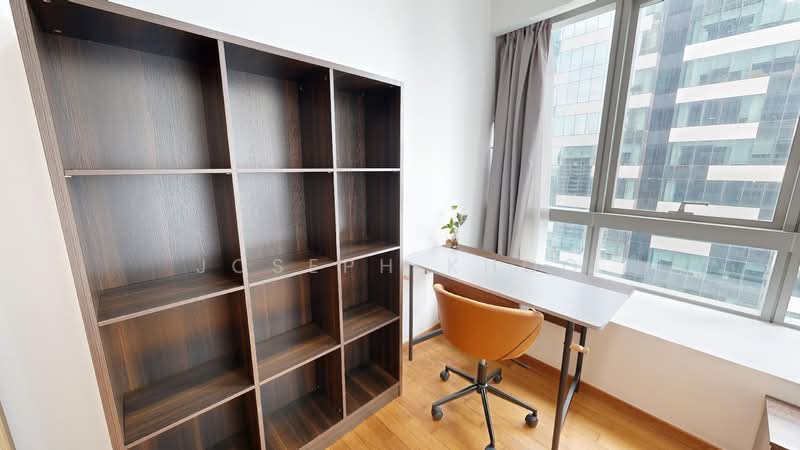 One Shenton, 1 Shenton Way, 2 Bedrooms, 1,130 sqft, Condominium For Sale, by Joseph Khoo, 500211477 - 2nd Bedroom - PropertyGuru.com.sg