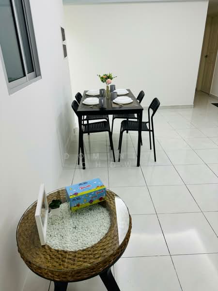 The Tanamera, 1 Tanah Merah Kechil Road, Room Rental, 250 sqft, Condominium For Rent, by Dominik Chow, 500211489 - Dining Room - PropertyGuru.com.sg
