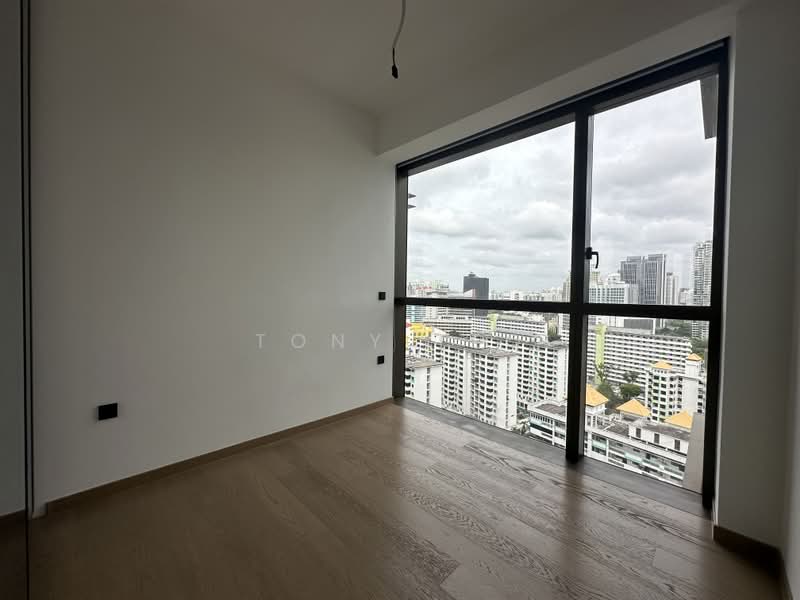 The Landmark, 173 Chin Swee Road, 2 Bedrooms, 678 sqft, Condominium For Rent, by Tony Teo, 500211490 - Master bedroom - PropertyGuru.com.sg