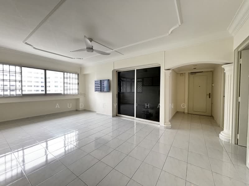 537 Hougang Street 52, 537 Hougang Street 52, 4 Bedrooms, 1,150 sqft, HDB Flat For Rent, by Audrey Phang, 500211492 - Living Room - PropertyGuru.com.sg
