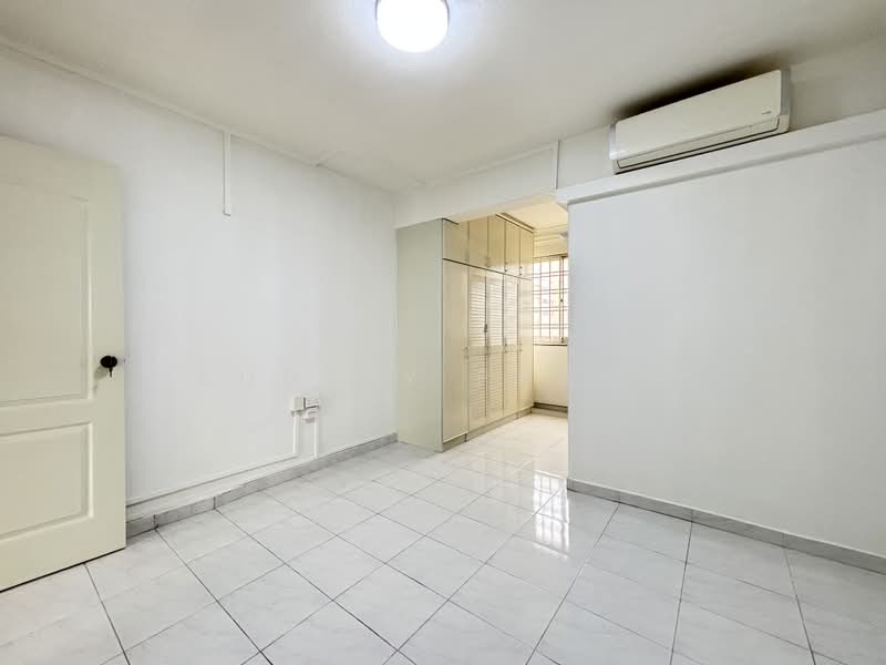 537 Hougang Street 52, 537 Hougang Street 52, 4 Bedrooms, 1,150 sqft, HDB Flat For Rent, by Audrey Phang, 500211492 - Master bedroom - PropertyGuru.com.sg