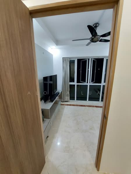 The Woodgrove, 3 Woodgrove Drive, Room Rental, 120 sqft, Apartment For Rent, by Aloisa Lua (嘉嘉), 500211493 - Living Room - PropertyGuru.com.sg