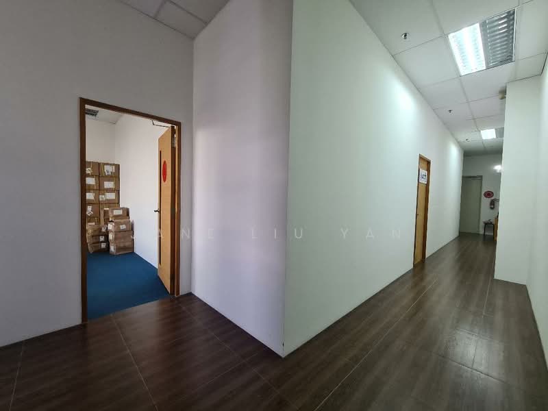Midview City, 28 Sin Ming Lane, Ang Mo Kio / Bishan / Thomson, 400 sqft, Light Industrial (B1) For Rent, by Jane Liu Yan, 500211498 - Corridor - CommercialGuru.com.sg