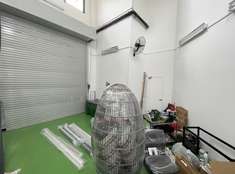 Woodlands Connection, 4 Woodlands Sector 2, 13,767 sqft, Light Industrial (B1) For Sale, by Terry Tan, 500211512 - CommercialGuru.com.sg