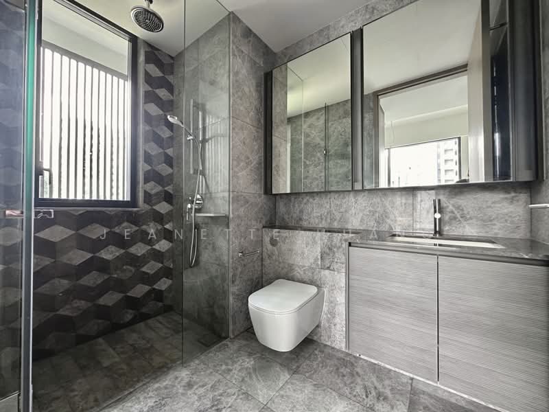 Leedon Green, 32 Leedon Heights, 2 Bedrooms, 700 sqft, Condominium For Rent, by Jeanette Huang, 500211513 - Bathroom - PropertyGuru.com.sg