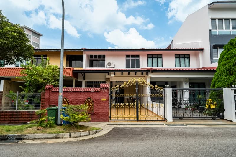 Mayflower Gardens, Mayflower Drive, 4 Bedrooms, 2,200 sqft, Terraced House For Sale, by Shawn Tay, 500211517 - Exterior - PropertyGuru.com.sg