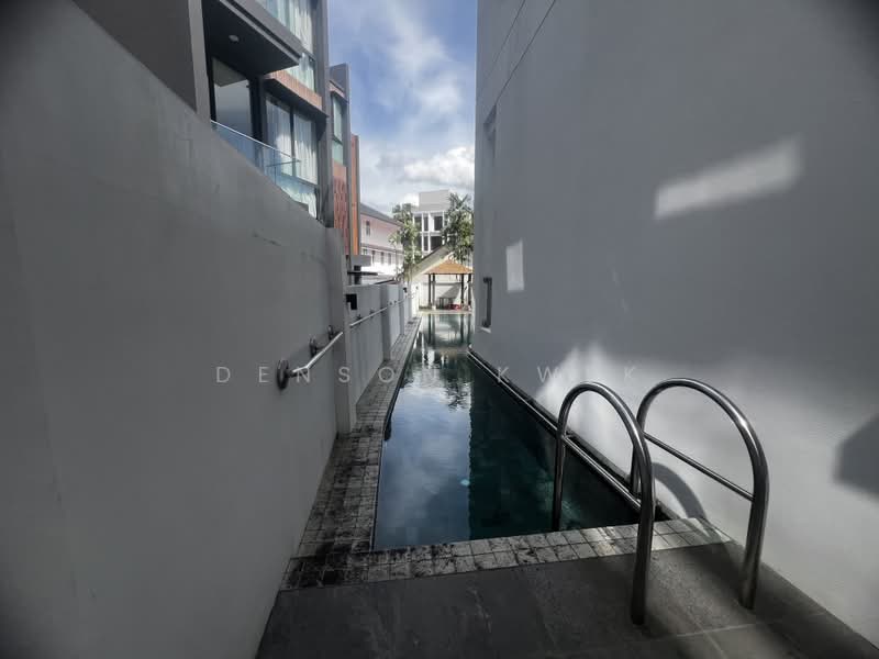 Huge Detached House At Shepherd Drive, Merino Crescent - Near Queenstown MRT, Stirling Road, Shepherds Drive, Merino Crescent, Queenstown MRT, Alexandra ", 10+ Bedrooms, 9,000 sqft, Detached House For Sale, by Denson Kwek, 500211522 - Exterior - PropertyGuru.com.sg