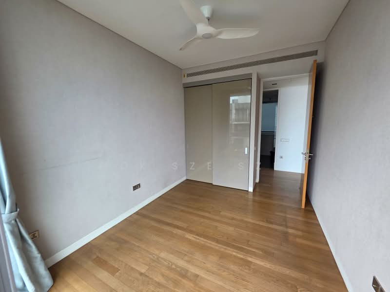 Hilltops, 101 Cairnhill Circle, 2 Bedrooms, 1,249 sqft, Condominium For Sale, by Mok Sze Sze, 500211530 - Bedroom - PropertyGuru.com.sg