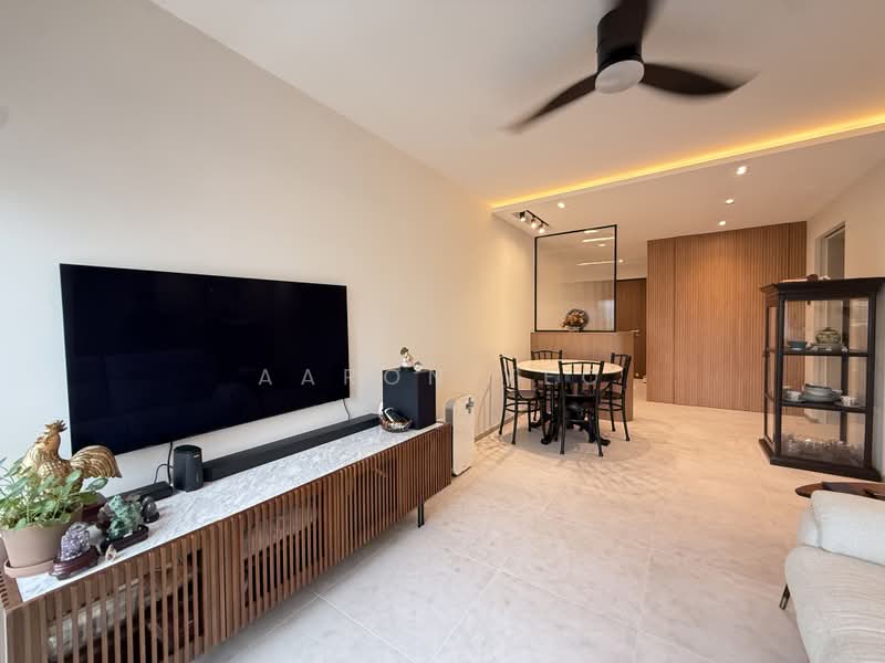 182 Jelebu Road, 182 Jelebu Road, 3 Bedrooms, 1,195 sqft, HDB Flat For Rent, by Aaron Yeo, 500211531 - Living Room - PropertyGuru.com.sg