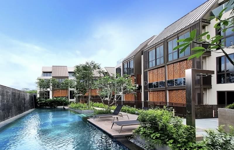 Parksuites, 18 Holland Grove Road, 2 Bedrooms, 786 sqft, Condominium For Sale, by Rochelle De S Meegolle, 500211536 - Exterior - PropertyGuru.com.sg