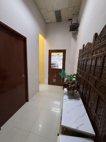 442 serangoon road, , 180 sqft, Shop / Shophouse For Rent, by Aloisa Lua (嘉嘉), 500211537 - Corridor - CommercialGuru.com.sg
