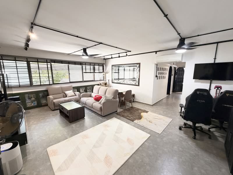 415 Eunos Road 5, 415 Eunos Road 5, 3 Bedrooms, 1,151 sqft, HDB Flat For Sale, by Fariss Haiqel, 500211543 - Living Room - PropertyGuru.com.sg