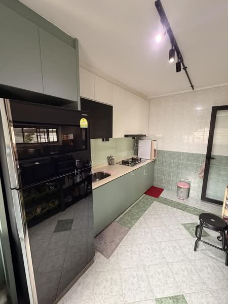415 Eunos Road 5, 415 Eunos Road 5, 3 Bedrooms, 1,151 sqft, HDB Flat For Sale, by Fariss Haiqel, 500211543 - Kitchen - PropertyGuru.com.sg