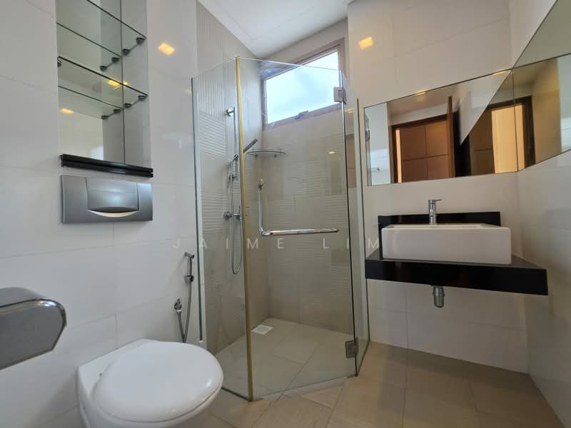 Jalan Remis, , 4 Bedrooms, 3,821 sqft, Semi-Detached House For Sale, by Jaime Lim, 500211549 - Attached Bathroom - PropertyGuru.com.sg