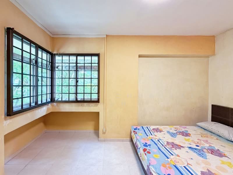 352 Woodlands Avenue 1, 352 Woodlands Avenue 1, 3 Bedrooms, 1,141 sqft, HDB Flat For Sale, by Terence Chua Kai Lun, 500211555 - Bedroom - PropertyGuru.com.sg