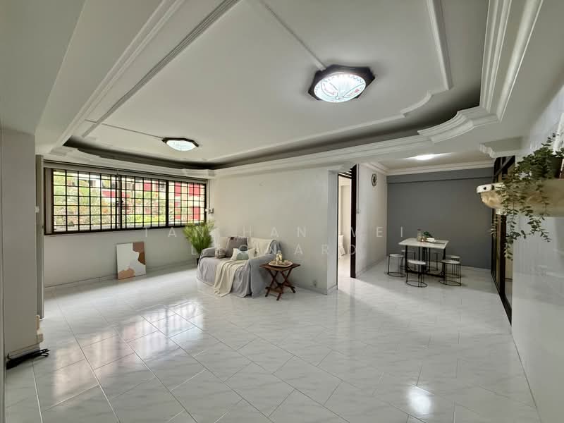 209 Bishan Street 23, 209 Bishan Street 23, 3 Bedrooms, 1,130 sqft, HDB Flat For Sale, by Tan Han Wei Leonard, 500211561 - Living Room - PropertyGuru.com.sg