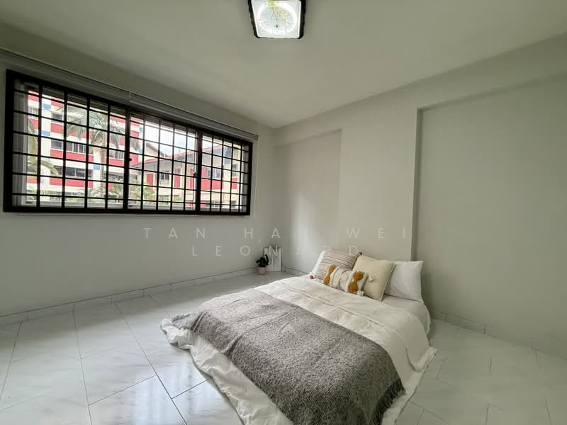 209 Bishan Street 23, 209 Bishan Street 23, 3 Bedrooms, 1,130 sqft, HDB Flat For Sale, by Tan Han Wei Leonard, 500211561 - Common Bedroom - PropertyGuru.com.sg