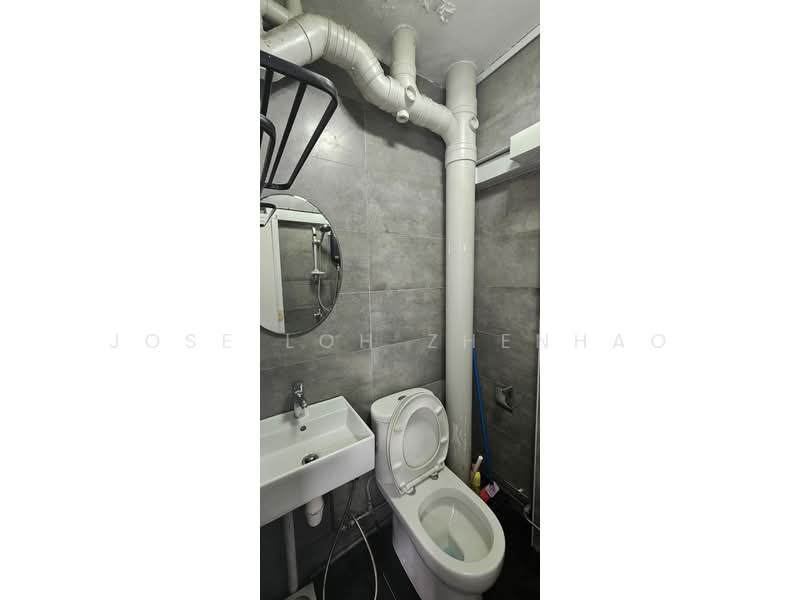 804 Woodlands Street 81, 804 Woodlands Street 81, 3 Bedrooms, 1,572 sqft, HDB Flat For Sale, by Jose Loh Zhenhao, 500211567 - Bathroom - PropertyGuru.com.sg