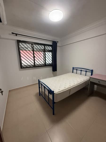660 Yishun Avenue 4, 660 Yishun Avenue 4, Room Rental, 100 sqft, HDB Flat For Rent, by Jenson Ang, 500211577 - Bedroom - PropertyGuru.com.sg