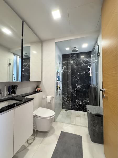 The Scala @ Lorong Chuan, 130 Serangoon Avenue 3, 2 Bedrooms, 850 sqft, Condominium For Sale, by Lena Ng, 500211579 - Master Bathroom - PropertyGuru.com.sg