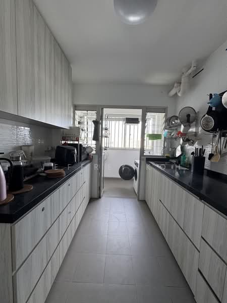 323A Sumang Walk, 323A Sumang Walk, 3 Bedrooms, 1,001 sqft, HDB Flat For Sale, by Jeffrey Koh, 500211580 - Kitchen - PropertyGuru.com.sg