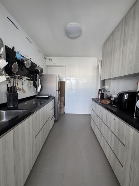 323A Sumang Walk, 323A Sumang Walk, 3 Bedrooms, 1,001 sqft, HDB Flat For Sale, by Jeffrey Koh, 500211580 - Kitchen - PropertyGuru.com.sg