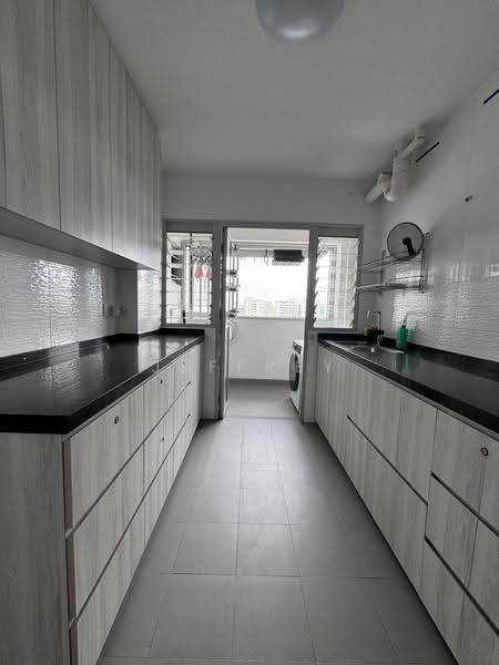 323A Sumang Walk, 323A Sumang Walk, Hougang / Punggol / Sengkang, 3 Bedrooms, 1,001 sqft, HDB Flat For Sale, by Jeffrey Koh, 500211580 - Kitchen - PropertyGuru.com.sg