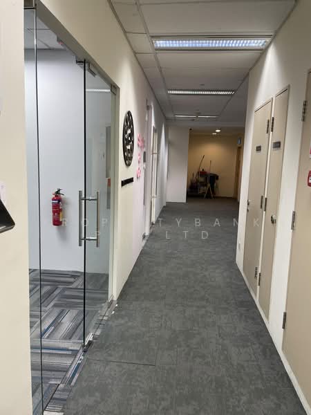 CBD Fitted Office | Up to 25 Pax | Server Room | Lobby Frontage, 135 Cecil Street, Boat Quay / Raffles Place / Marina, 2,293 sqft, Office For Rent, by SHARON, 500211606 - Corridor - CommercialGuru.com.sg