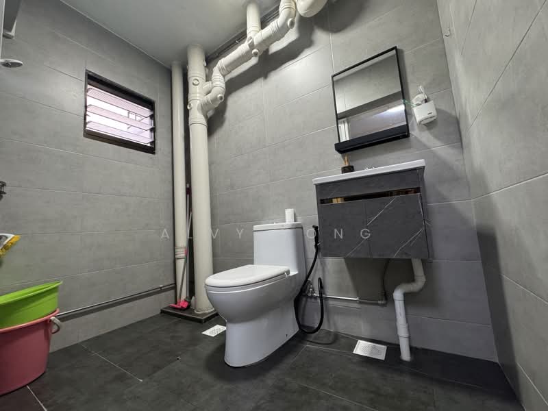 608 Senja Road, 608 Senja Road, 3 Bedrooms, 1,184 sqft, HDB Flat For Sale, by Alvy Yong, 500211613 - Bathroom - PropertyGuru.com.sg