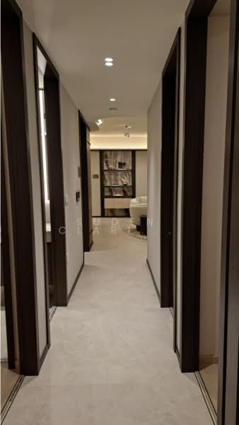Hudson Place Residences, , 4 Bedrooms, 1,437 sqft, Condominium For Sale, by Suden Clarissa Li Huang, 500211628 - Space efficient Corridor - PropertyGuru.com.sg
