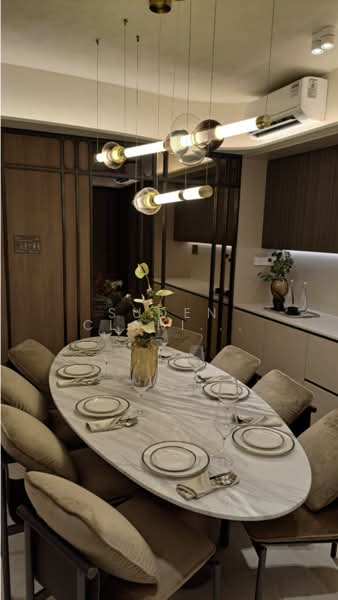Hudson Place Residences, , 4 Bedrooms, 1,437 sqft, Condominium For Sale, by Suden Clarissa Li Huang, 500211628 - Dining access to Kitchen - PropertyGuru.com.sg